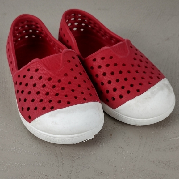 Old Navy Shoes size 6 - Picture 1 of 6